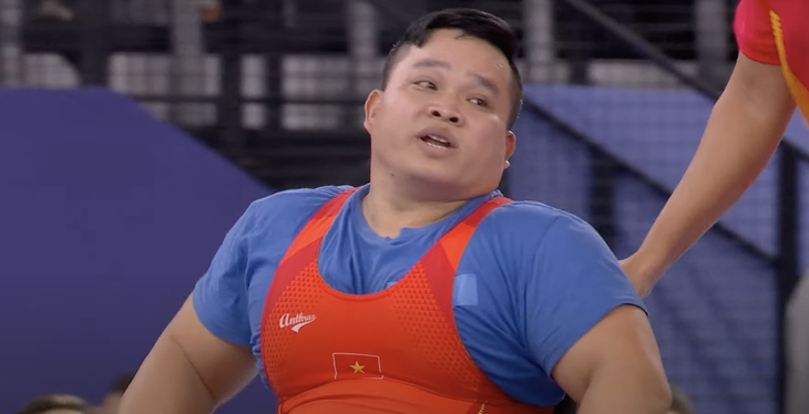 Lực sĩ Nguyễn Bình An bỏ cuộc đáng tiếc, không thể tranh huy chương Paralympic 2024 - Ảnh 2.